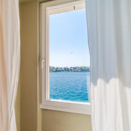 Mediterraneo Apartman *