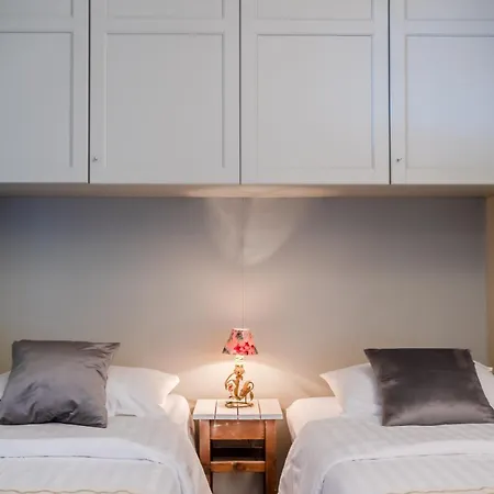 Mediterraneo Apartman *