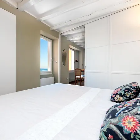 Mediterraneo Seaview Apartments Rovinj