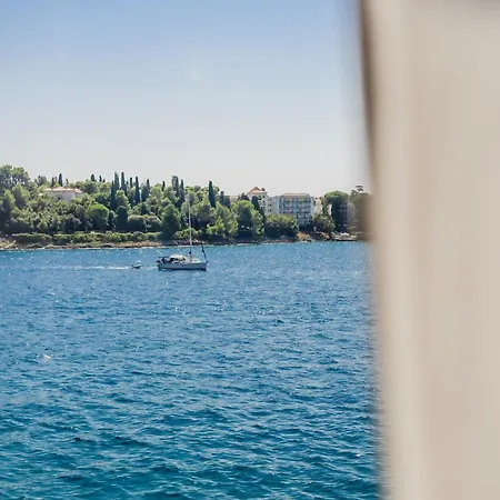 Mediterraneo Seaview * רוביני