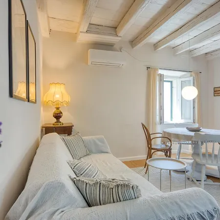 Mediterraneo Seaview 아파트 로비니
